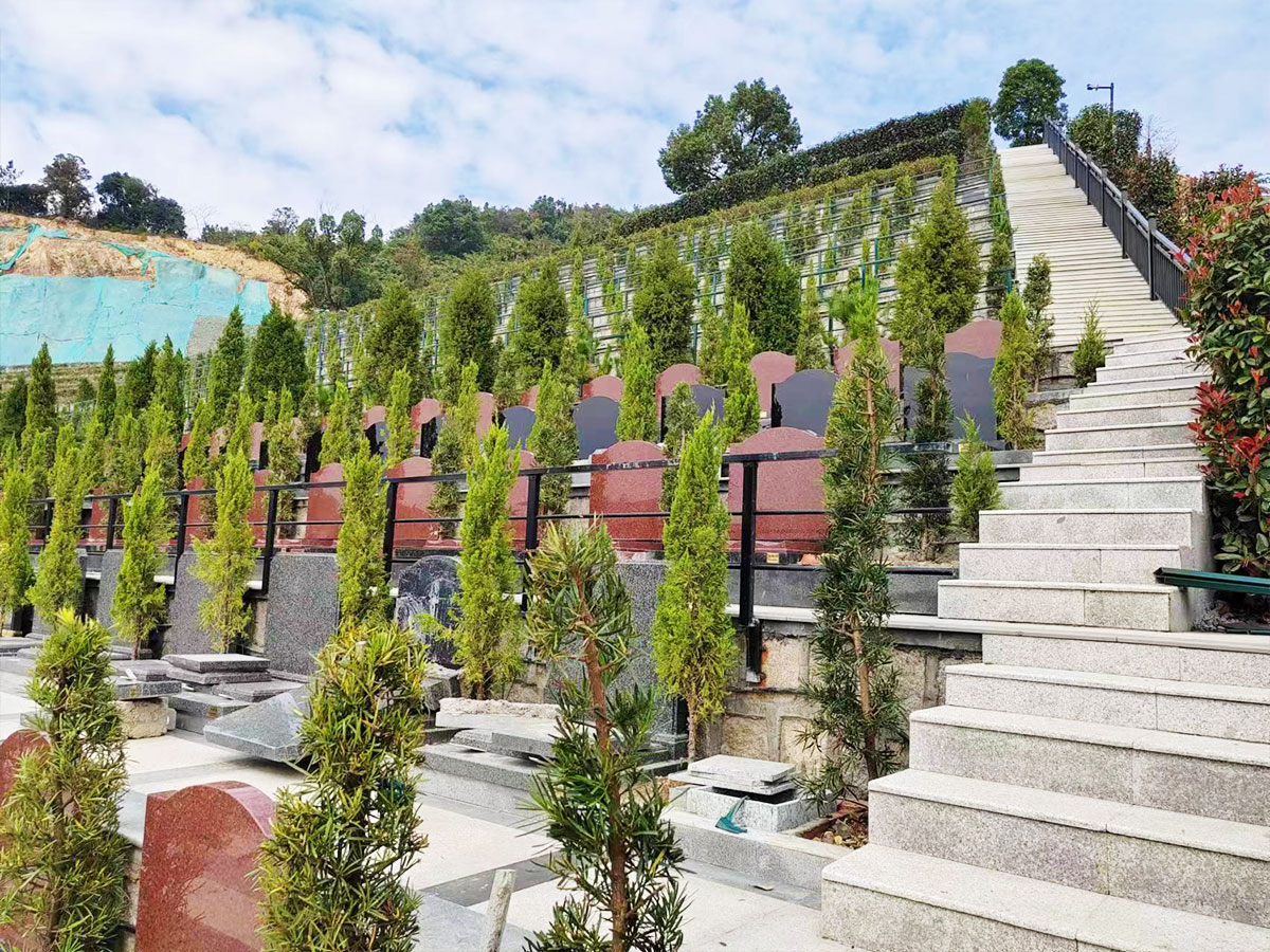 杭州萧山区环境比较好的陵园是哪家？陵园交通情况如何？