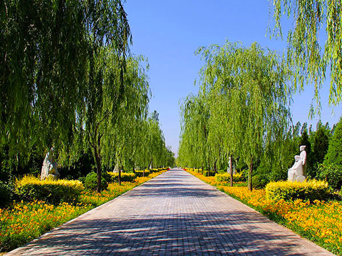 银川松鹤陵园电话，松鹤园环境秀丽，交通方便